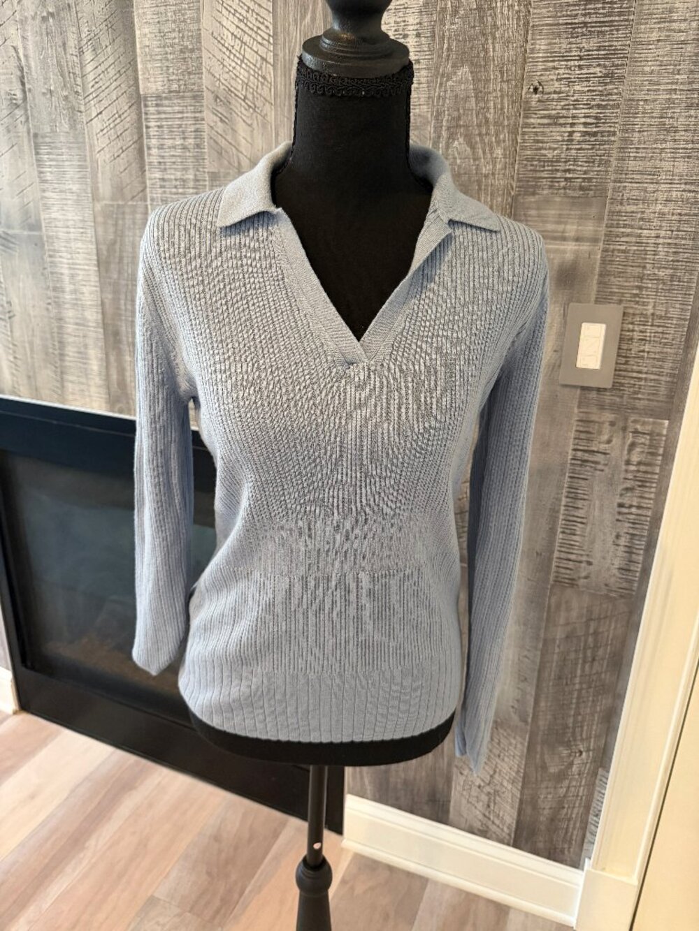 Club Monaco Light Blue Ribbed Knit Collared V-Neck Polo Sweater Size S